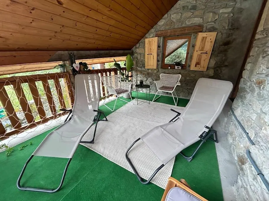 Oisans Vacances Gite Rose Quartz Allemont Appartement