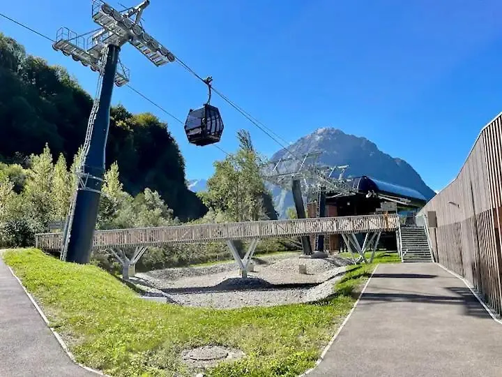 Oisans Vacances Gite Rose Quartz Allemont Appartement