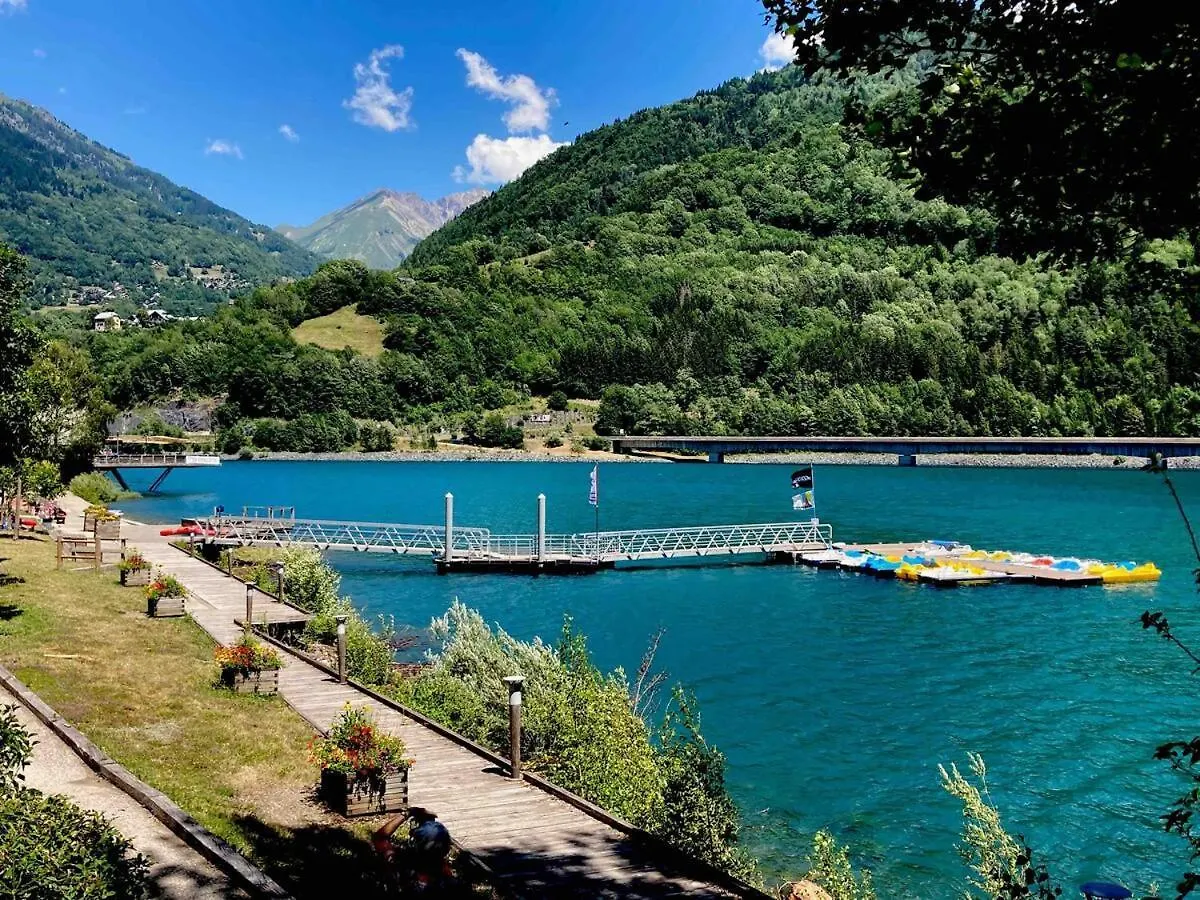 Oisans Vacances Gite Rose Quartz Allemont 0*,  France